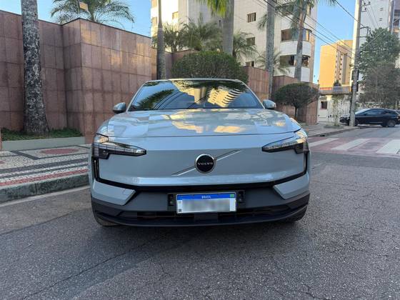 VOLVO EX30 51 KW ELÉTRICO CORE